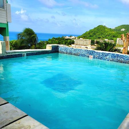 Beachfront Villa โกรส อิส์ลีต ภายนอก รูปภาพ