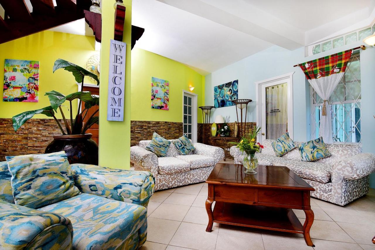 Beachfront Villa โกรส อิส์ลีต ภายนอก รูปภาพ