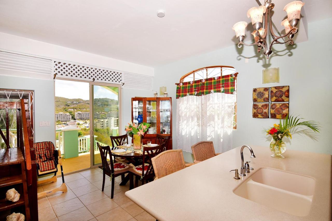 Beachfront Villa โกรส อิส์ลีต ภายนอก รูปภาพ